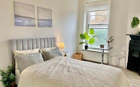 Archway Mordern 2 Bedrooms Apartment